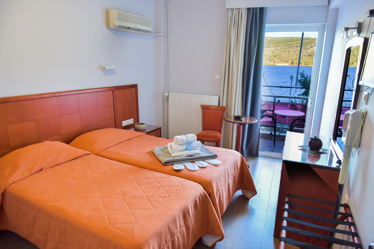 Oscar Hotel Amfilochía Buitenkant foto